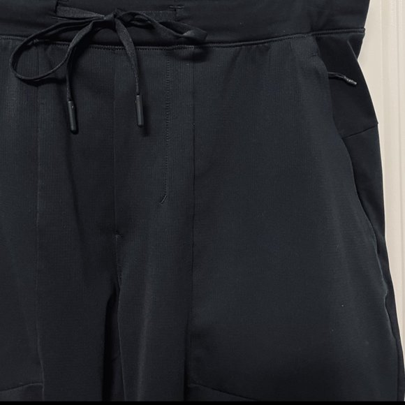 Lululemon Lost In The Hustle Jogger - Black - Small - Picture 8 of 10
